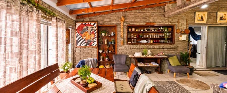 5 Bedroom Property for Sale in Kleinbaai Western Cape